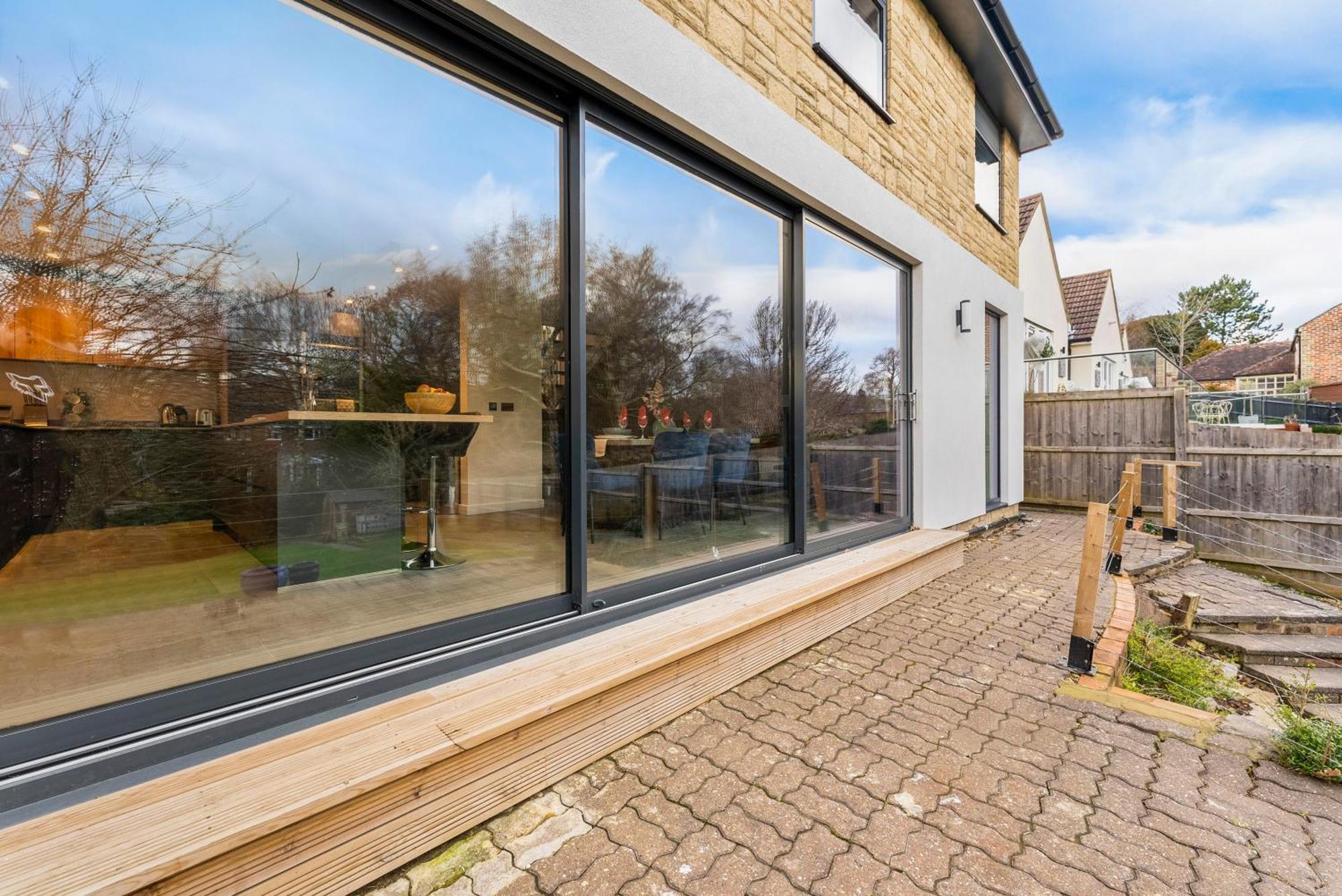 Elegant Retreat In Cheltenham - Garden & Parking Included מראה חיצוני תמונה