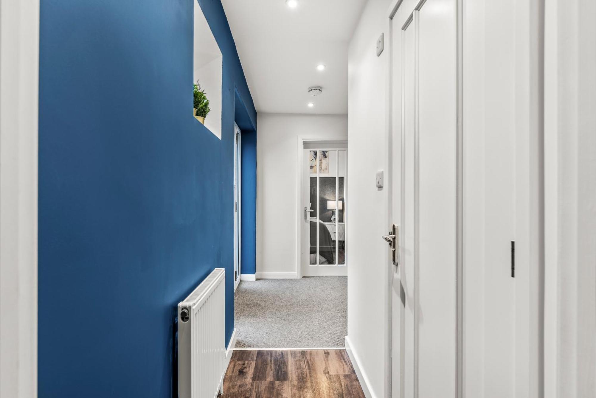 Elegant Retreat In Cheltenham - Garden & Parking Included מראה חיצוני תמונה