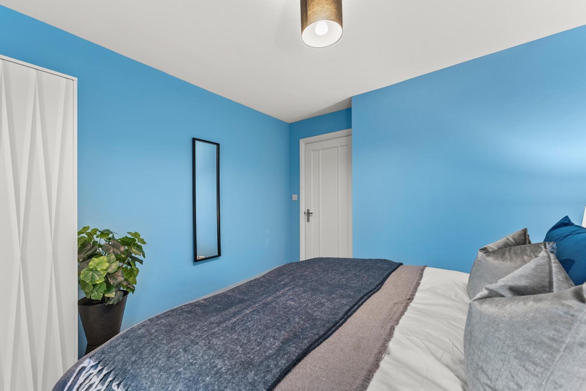 Elegant Retreat In Cheltenham - Garden & Parking Included מראה חיצוני תמונה
